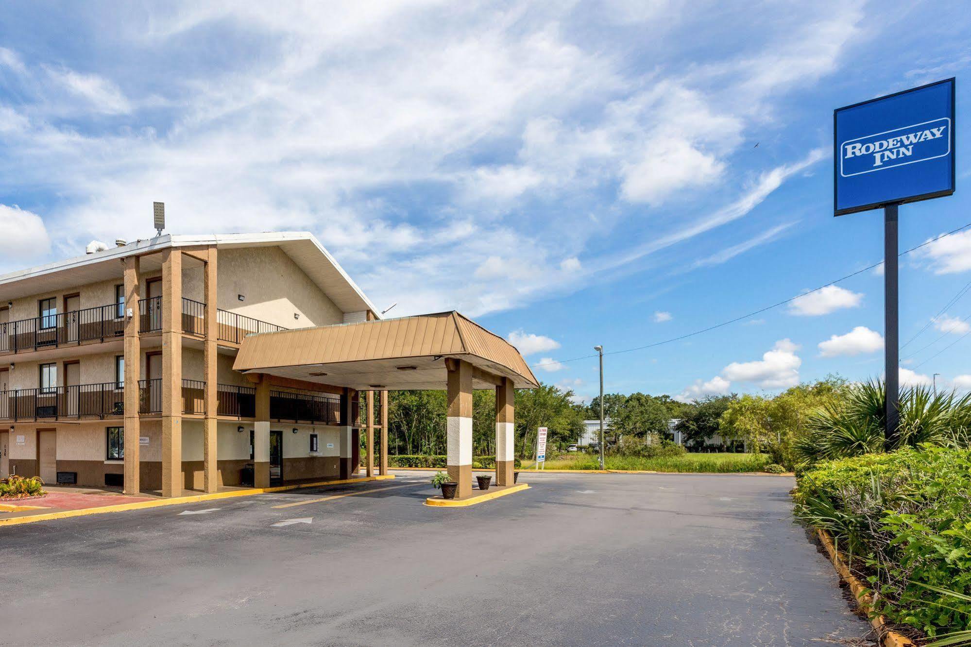 Rodeway Inn Fairgrounds-Casino Тампа Экстерьер фото