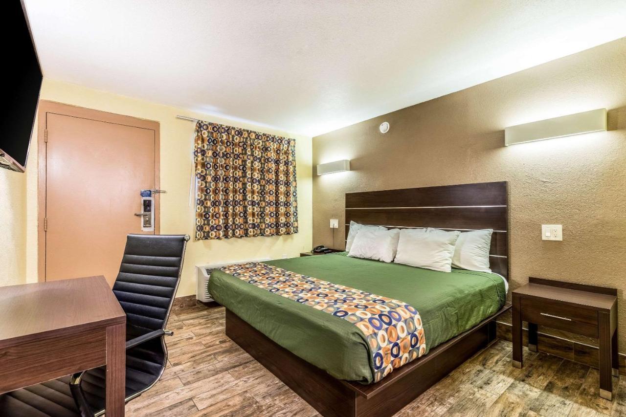 Rodeway Inn Fairgrounds-Casino Тампа Экстерьер фото